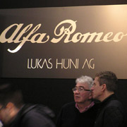 Huni stand