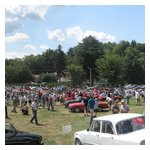 A panoramic view of the main lawn (scroll horizontally if necessary)