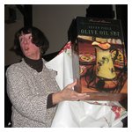 Barbara Durnan says "Ooooooo!" when she unwraps her olive oil set