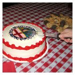 ...including a cake with the Alfa Romeo emblem in the frosting!