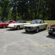 Jonathan Kirshtein's Lancia Fluvia flanked by Alfas