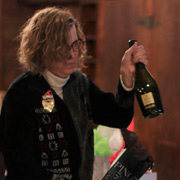 ... while Angela opened a hightly utilitarian gift - a bottle of Prosecco