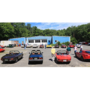 Several photos of the cars (and people) that participated in the event