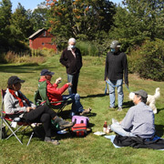 Some photos of the gang enjoying our al fresco BYO luncheon