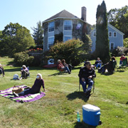 Some photos of the gang enjoying our al fresco BYO luncheon