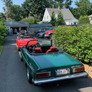 A few shots of the Alfas in the driveway